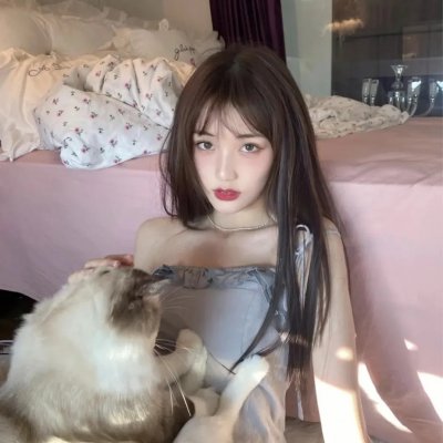 女服务员